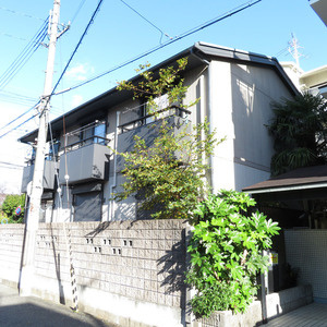 建物外観　敷地内に駐輪場があります！