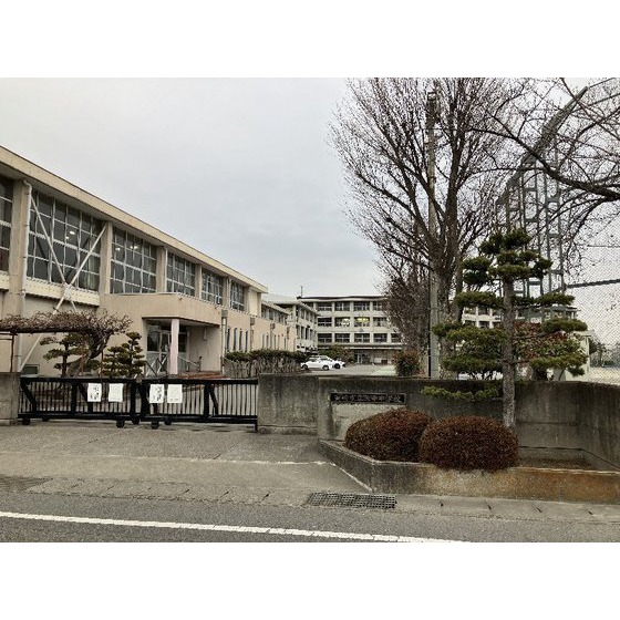 中学校　高崎市立矢中中学校（中学校）まで2315m