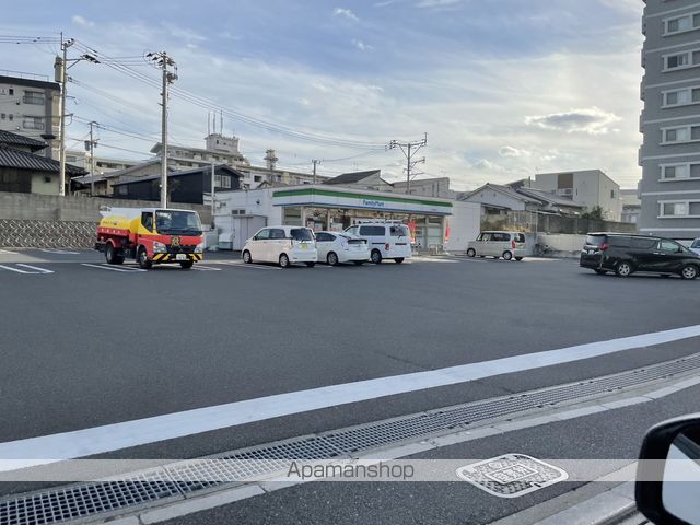 コンビニ　ファミリーマート小倉上富野店（コンビニ）まで1655m