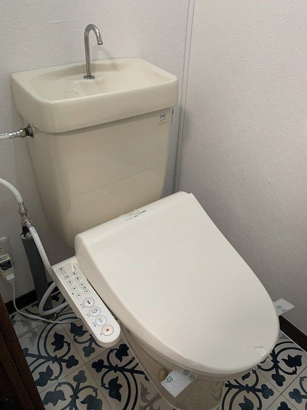 トイレ　別部屋参考