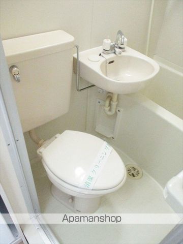 東京メトロ千代田線 町屋駅 徒歩2分 3階建 築20年のトイレ写真