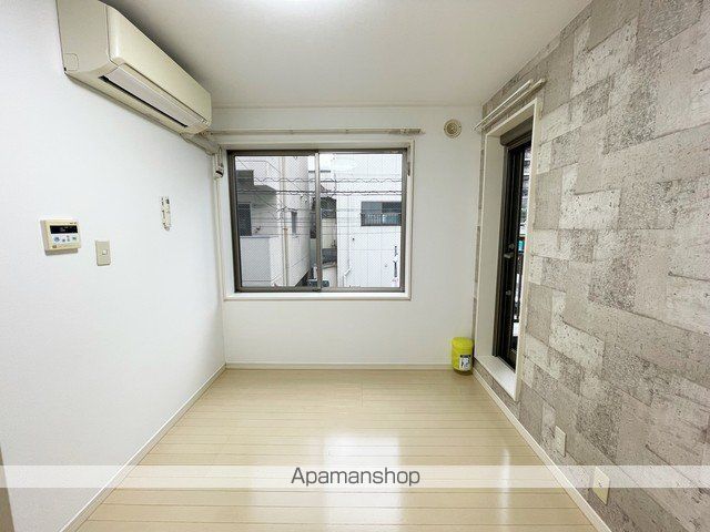 東京メトロ千代田線 町屋駅 徒歩2分 3階建 築20年の居間写真