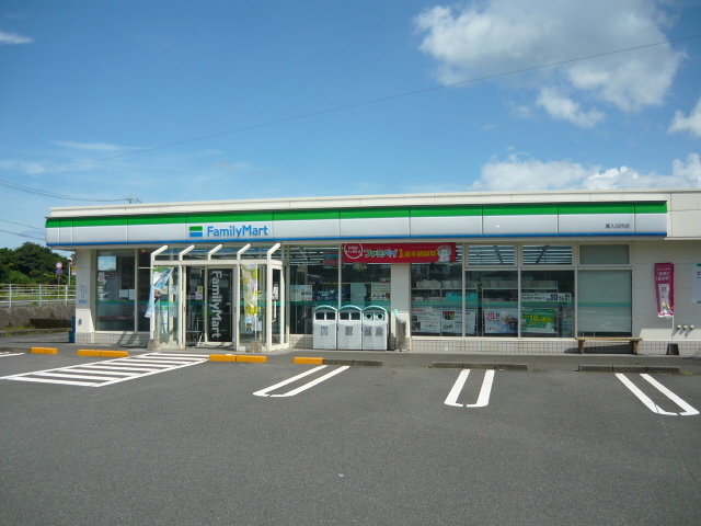 その他　ファミリーマート　喜入旧市店まで1400m