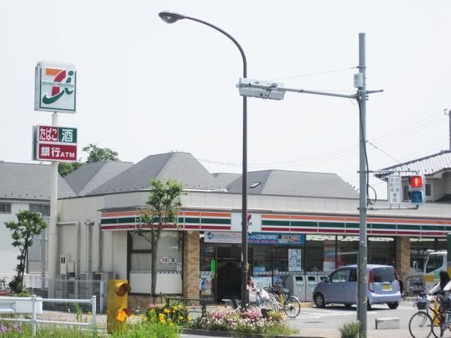 コンビニ　セブンイレブン日野甲州街道駅前店（コンビニ）まで398m