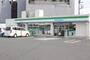 コンビニ　ファミリーマート日野甲州街道店（コンビニ）まで723m