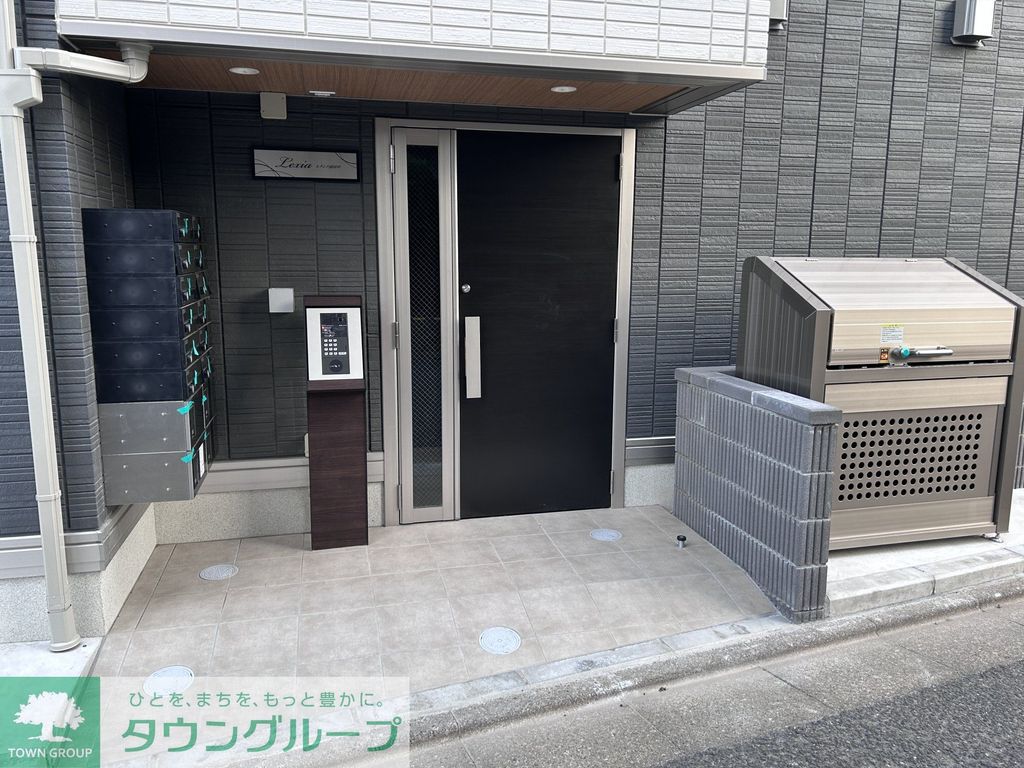 エントランス　エントランス