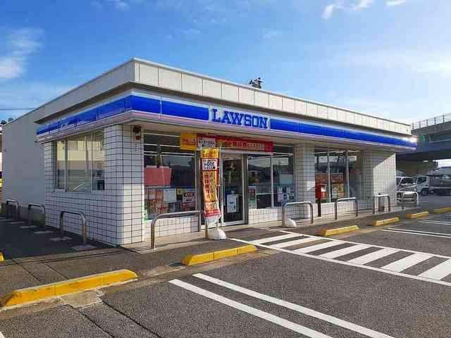 コンビニ　ローソン（コンビニ）まで1100m