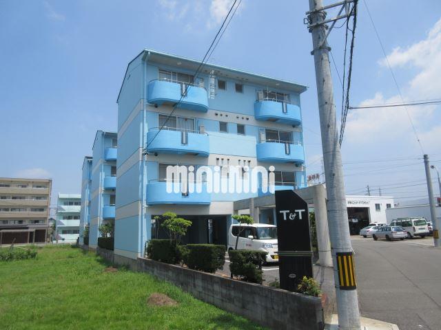 建物外観　カラフルな外観です