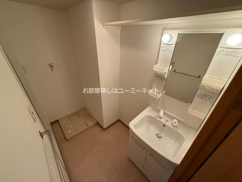 洗面設備　実際のお部屋とは異なる場合がございます。