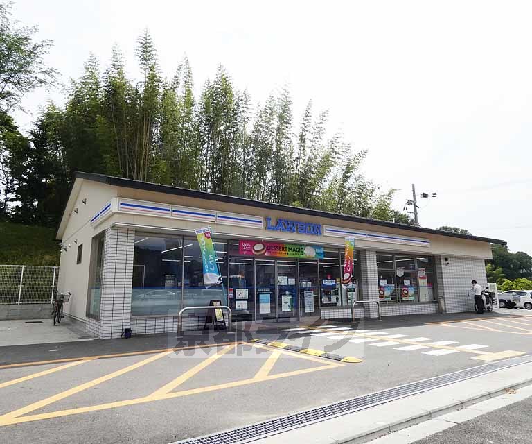 コンビニ　ローソン伏見深草谷口店（コンビニ）まで171m