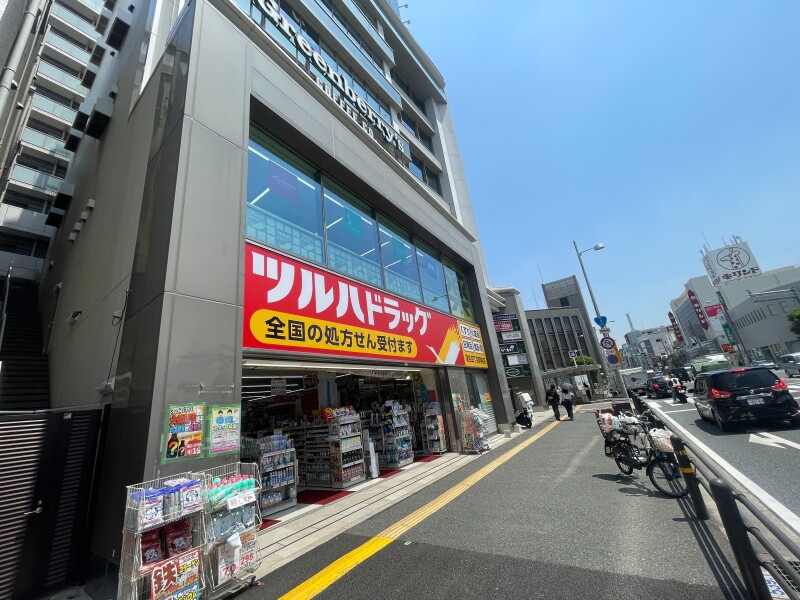ドラックストア　ツルハドラッグ蒲生四丁目駅前店（ドラッグストア）まで474m