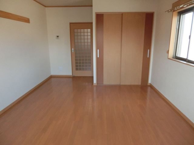 その他部屋・スペース　広々とした１１帖の洋室です。