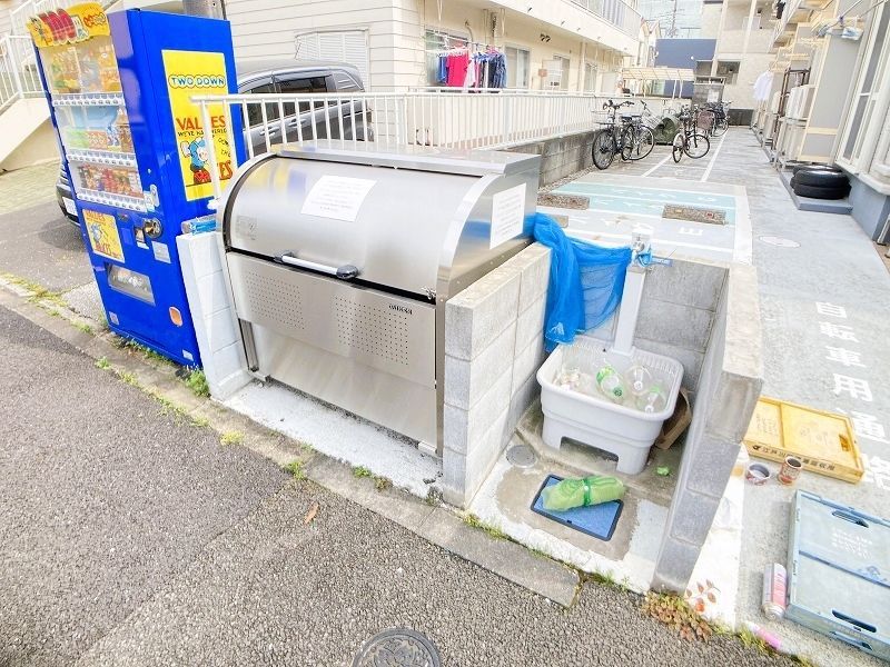 その他　敷地内ゴミ置き場