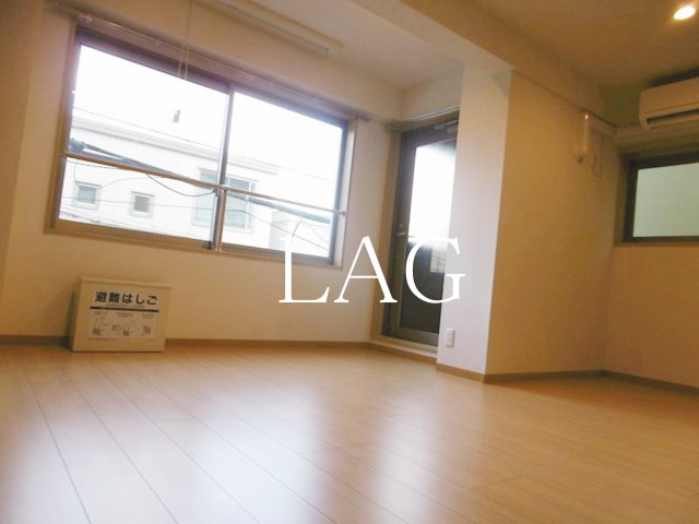 居室・リビング　洋室のお部屋です。