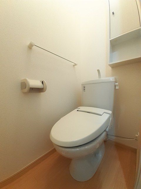 トイレ　トイレもきれいです