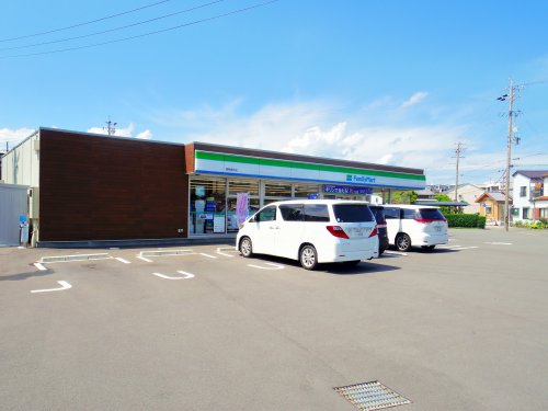 コンビニ　ファミリーマート 静岡長田店（コンビニ）まで163m