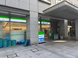 コンビニ　ファミリーマート 六本木一丁目店（コンビニ）まで199m