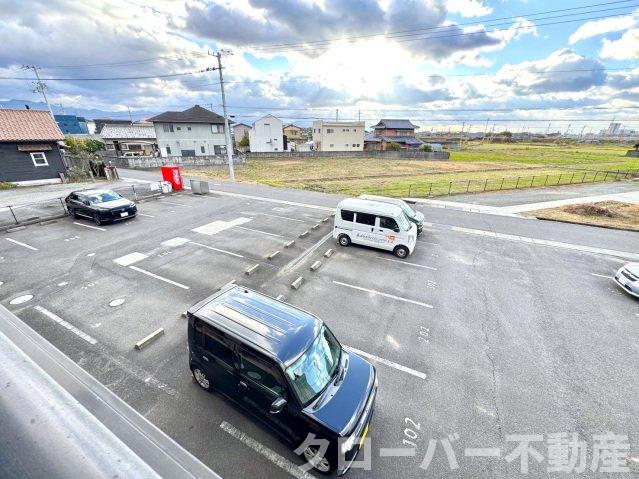 駐車場　駐車場