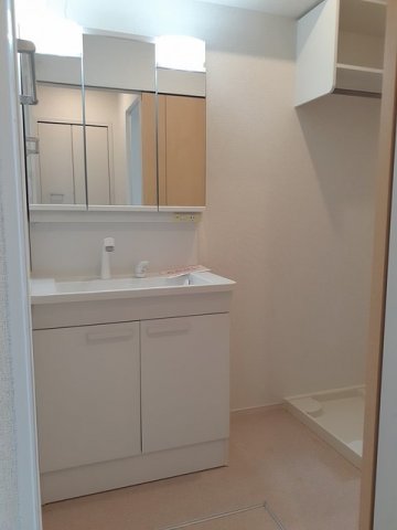 洗面設備　脱衣スペースもあります