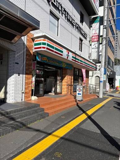 コンビニ　セブンイレブン 江東区役所前店（コンビニ）まで958m