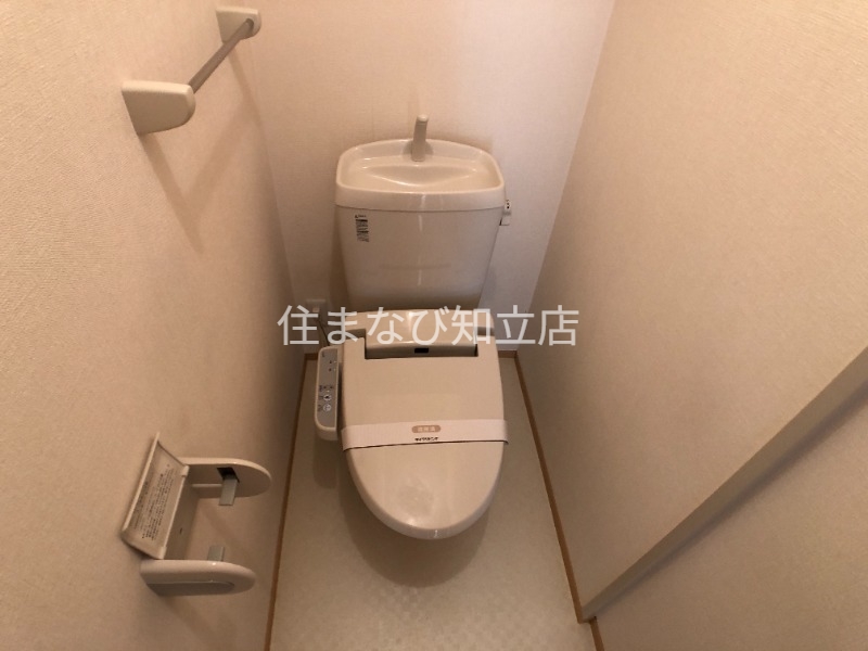 トイレ　反転・同型タイプ