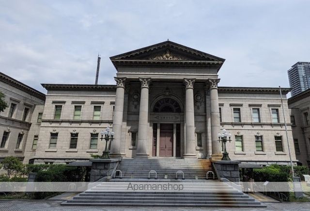 図書館　大阪府立中之島図書館（図書館）まで614m
