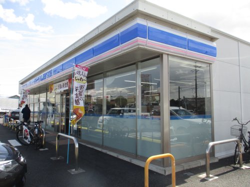 コンビニ　ローソン　各務原インター店（コンビニ）まで692m
