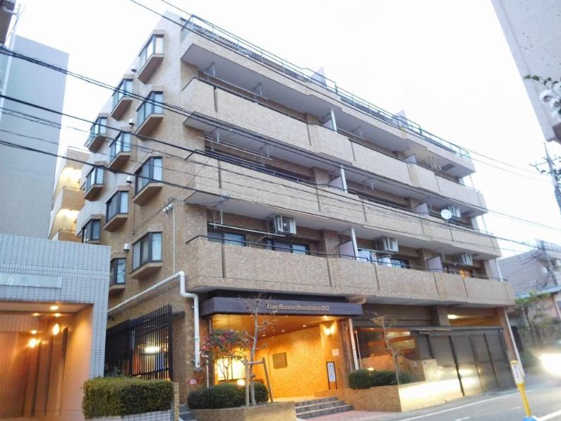 建物外観　☆存在感を放つ外観☆