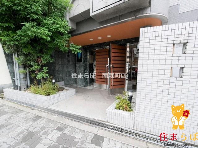 エントランス　共用部の印象も大切に