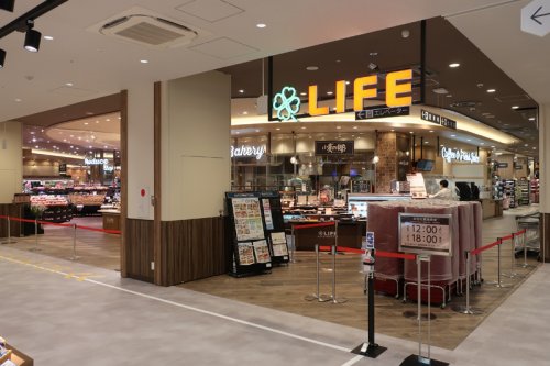 スーパー　ライフ カメイドクロック店（スーパー）まで396m