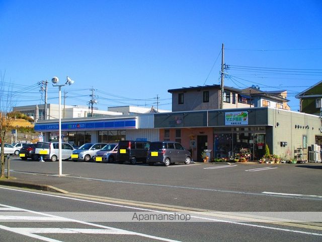コンビニ　ローソン（コンビニ）まで190m