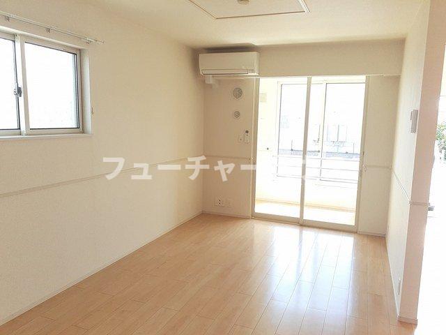 サンフローラの居間写真