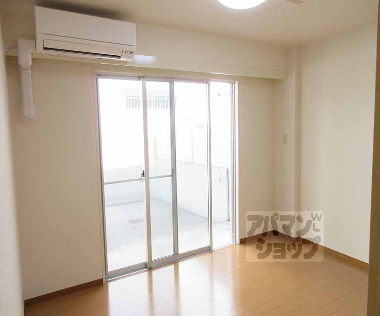 居室・リビング　日当りの良いお部屋です！