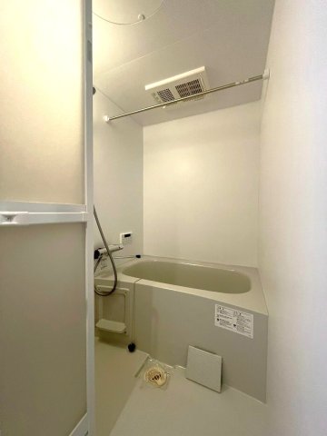 阪急京都線 上新庄駅 徒歩10分 3階建 築1年の風呂写真
