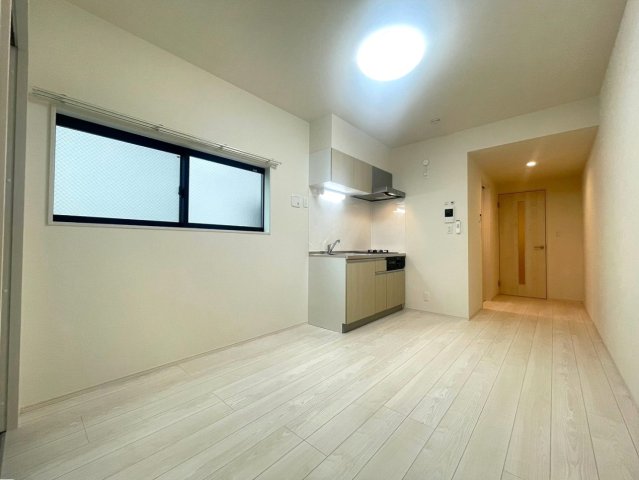 阪急京都線 上新庄駅 徒歩10分 3階建 築1年の居間写真