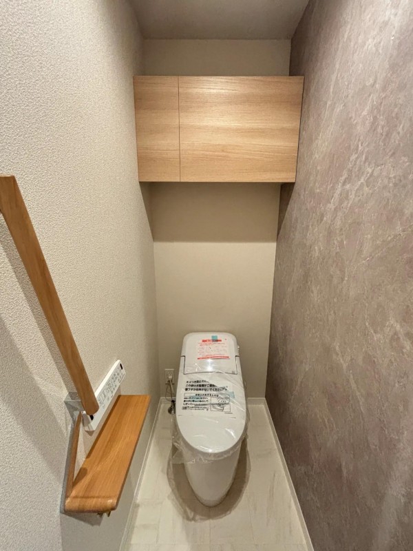 ＪＲ鹿児島本線 箱崎駅 徒歩6分 4階建 築1年のトイレ写真