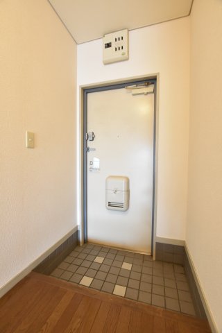 玄関　別号室の写真です。ご参考までに