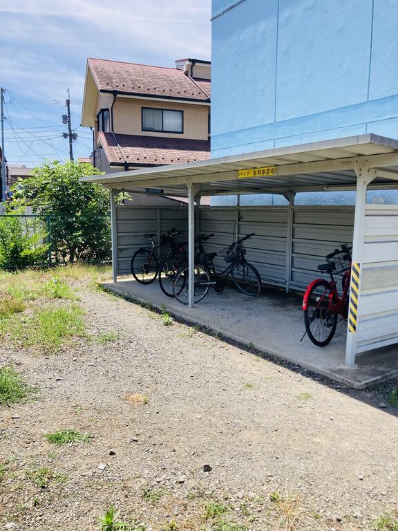 その他設備　駐輪場、バイク置き場