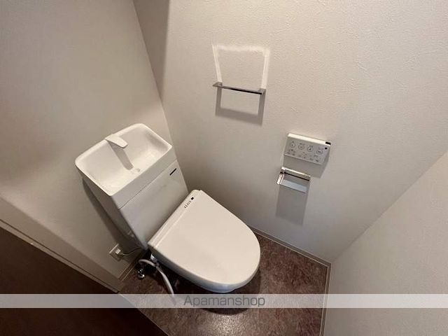 地下鉄千日前線 南巽駅 徒歩4分 3階建 築4年のトイレ写真