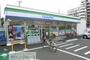 コンビニ　ファミリーマート本千葉駅東口店（コンビニ）まで690m