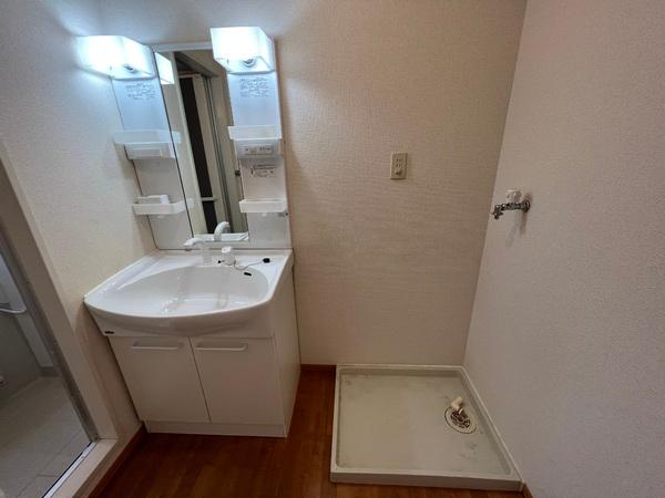 コーラルウェイ 野洲市冨波乙の内装写真