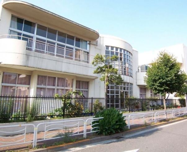 小学校　江東区立香取小学校（小学校）まで281m
