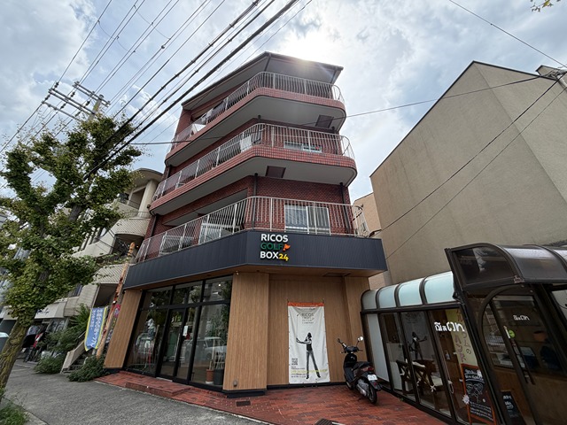 建物外観