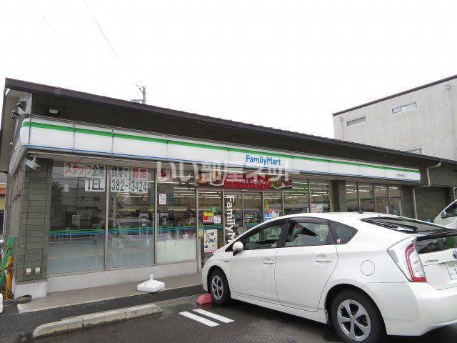 コンビニ　ファミリーマート 西京御陵溝浦店（コンビニ）まで654m