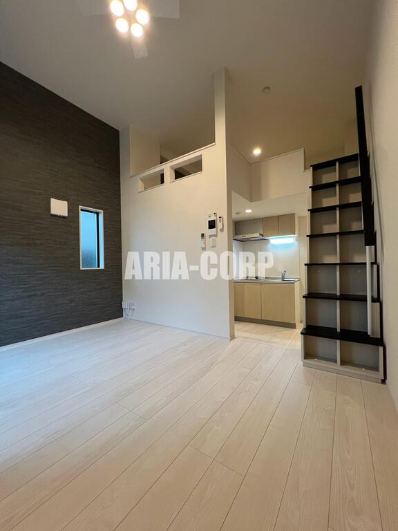 居室・リビング　白を基調とした統一感あるお部屋です！