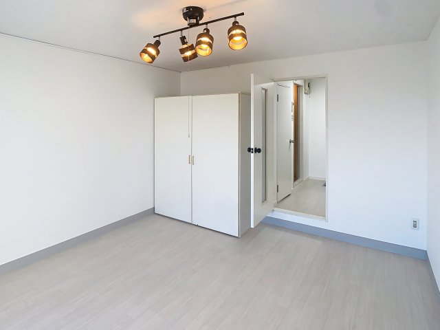 その他部屋・スペース　掲載写真は同型の左右反転の部屋を掲載しております。仕様等が異