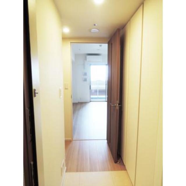 玄関　※写真は同タイプ住戸です。