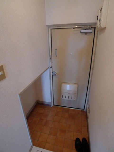 昭和ハイム南芳の玄関写真