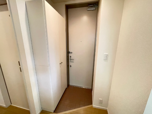 玄関　下駄箱付きの玄関です
