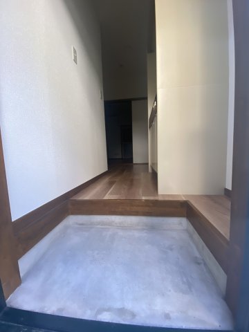 玄関　※前回募集時の写真です